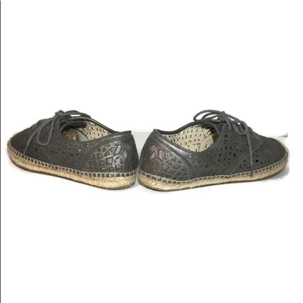 Vince Camuto Metallic Cutout Espadrille Sn…
